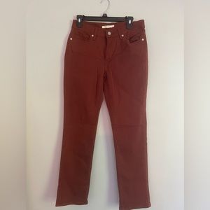 Levi Strauss Size 6 classic straight leg